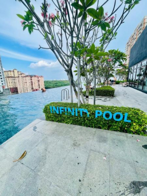Urban Suite 3BR 2CP nearby Georgetown USM Penang